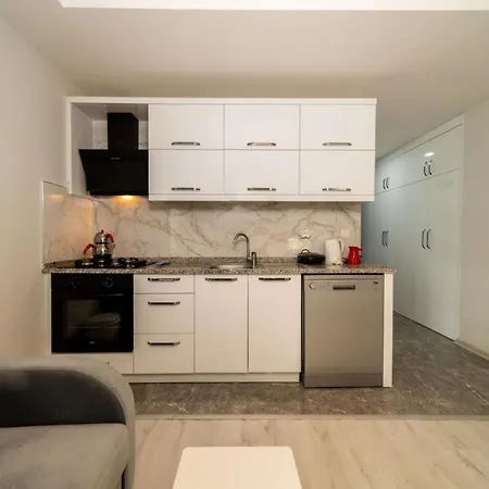 Apartament Flat With Shared Pool And Balcony In Konyaaltii *