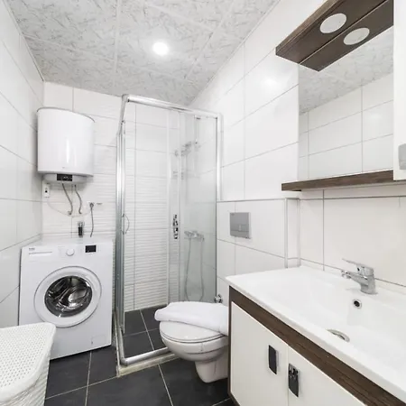 Flat With Shared Pool And Balcony In Konyaaltii *